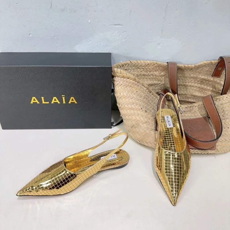 Snug Alaia Sandals 10713