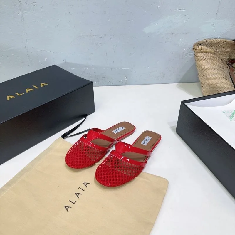 FlexibleFit Alaia Sandals 10701