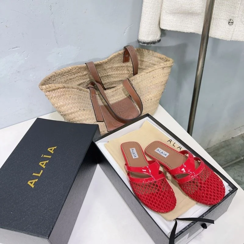 FlexibleFit Alaia Sandals 10701