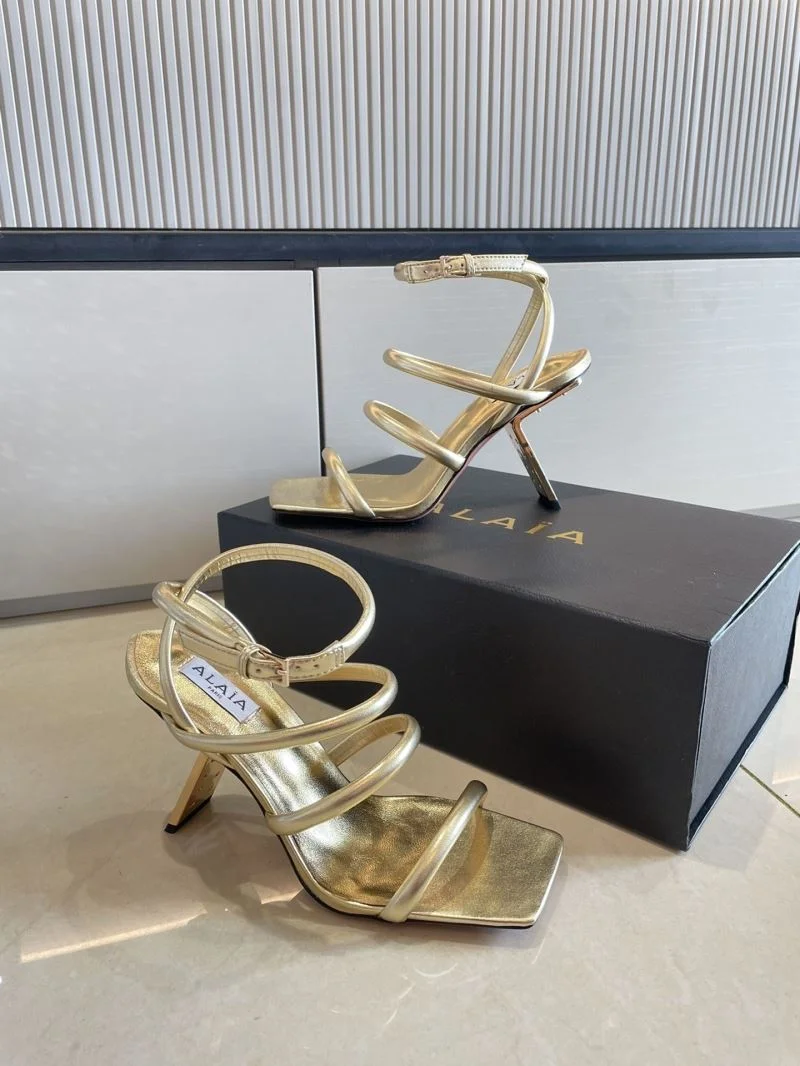 Alaia Sandals Trendsetting 15998