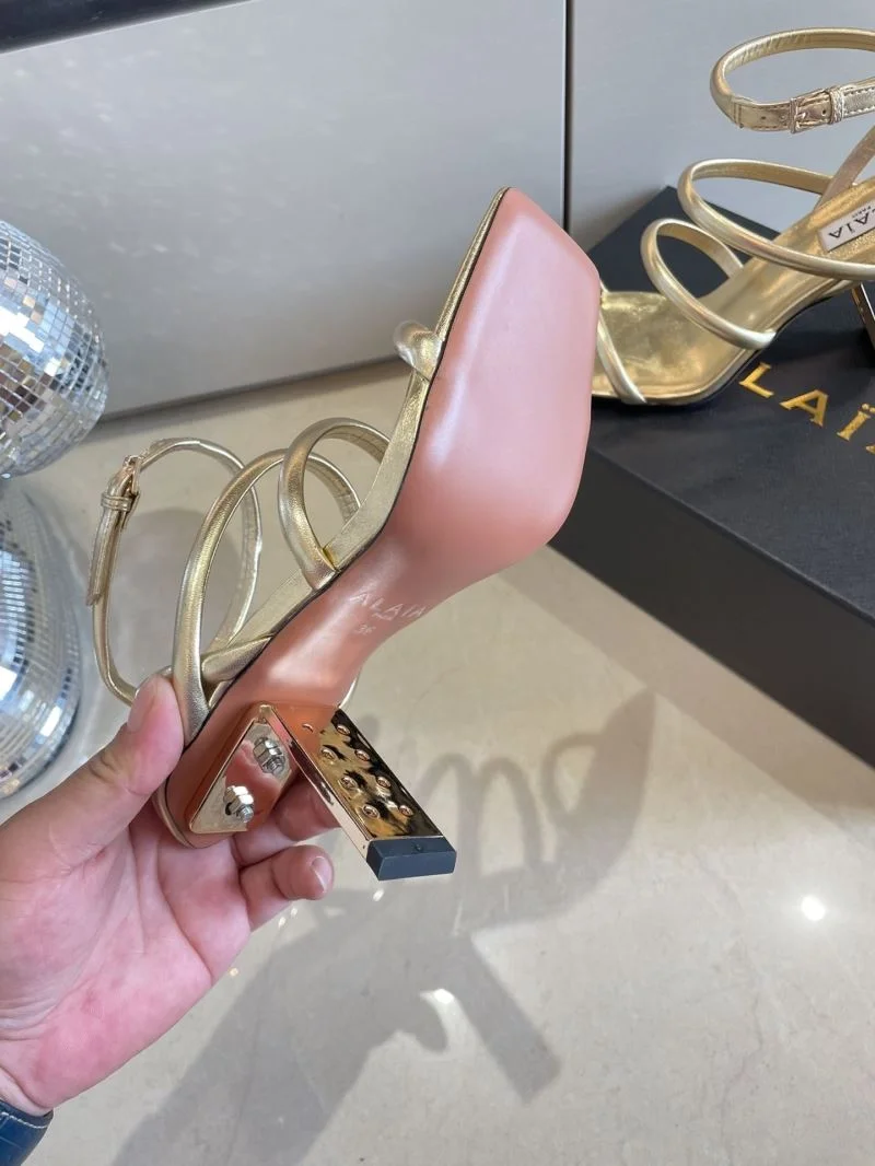 Alaia Sandals Trendsetting 15998