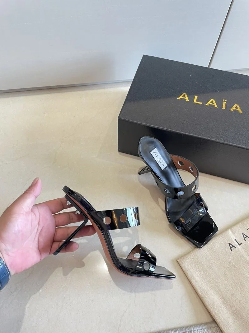 Bold Alaia Sandals 15992