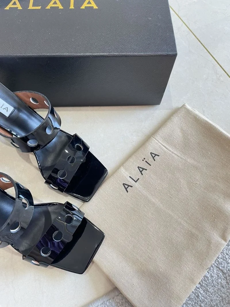 Bold Alaia Sandals 15992