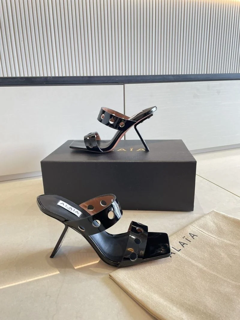Bold Alaia Sandals 15992