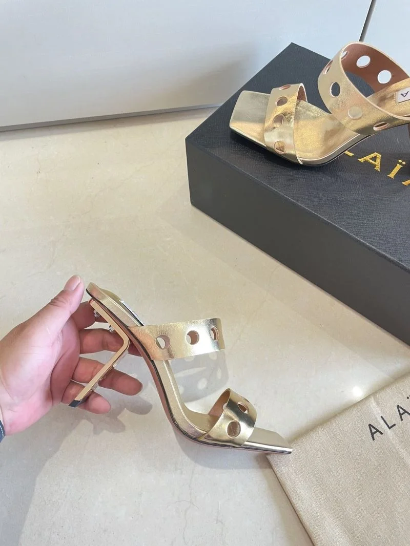MoistureWicking Alaia Sandals 15991
