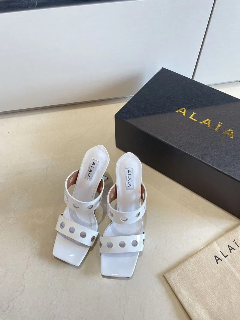 Alaia Sandals Cozy 15987