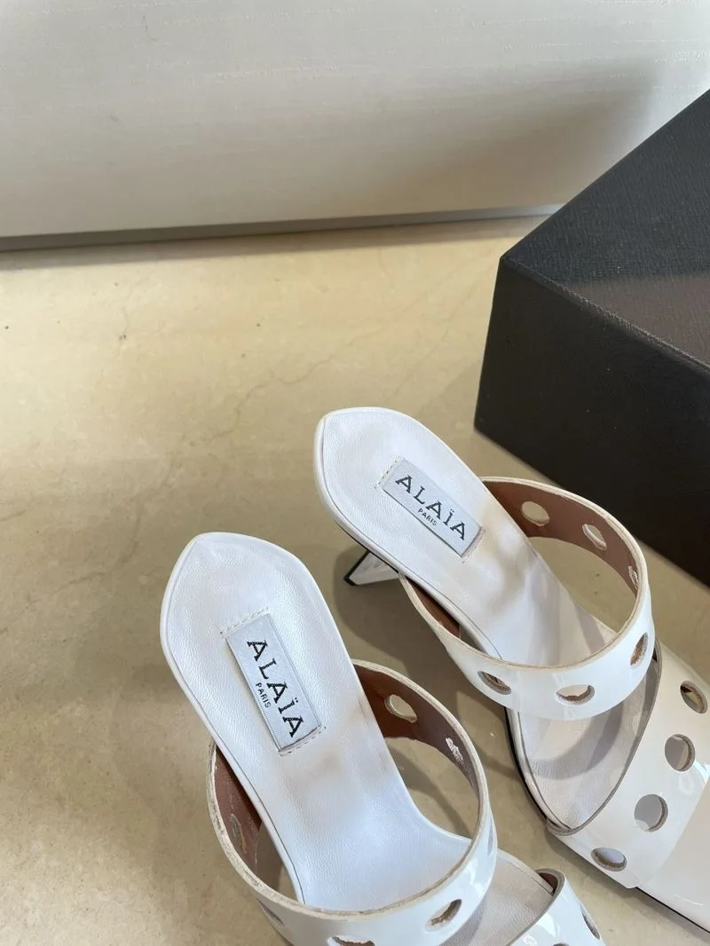 Alaia Sandals Cozy 15987