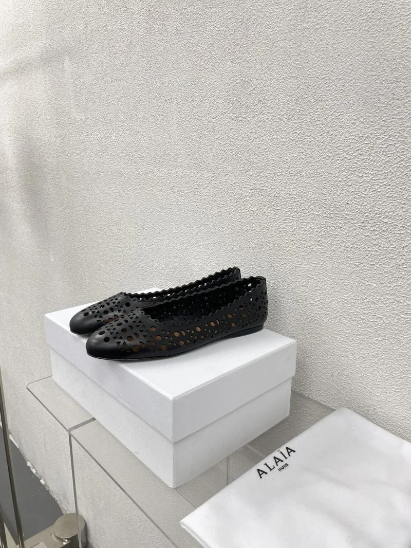 Youthful Alaia Sandals 15984