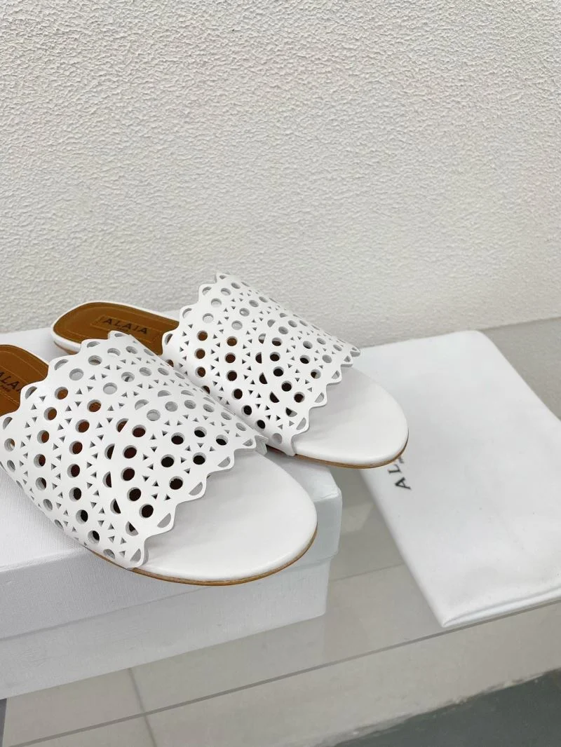 HighQuality Alaia Sandals 15985