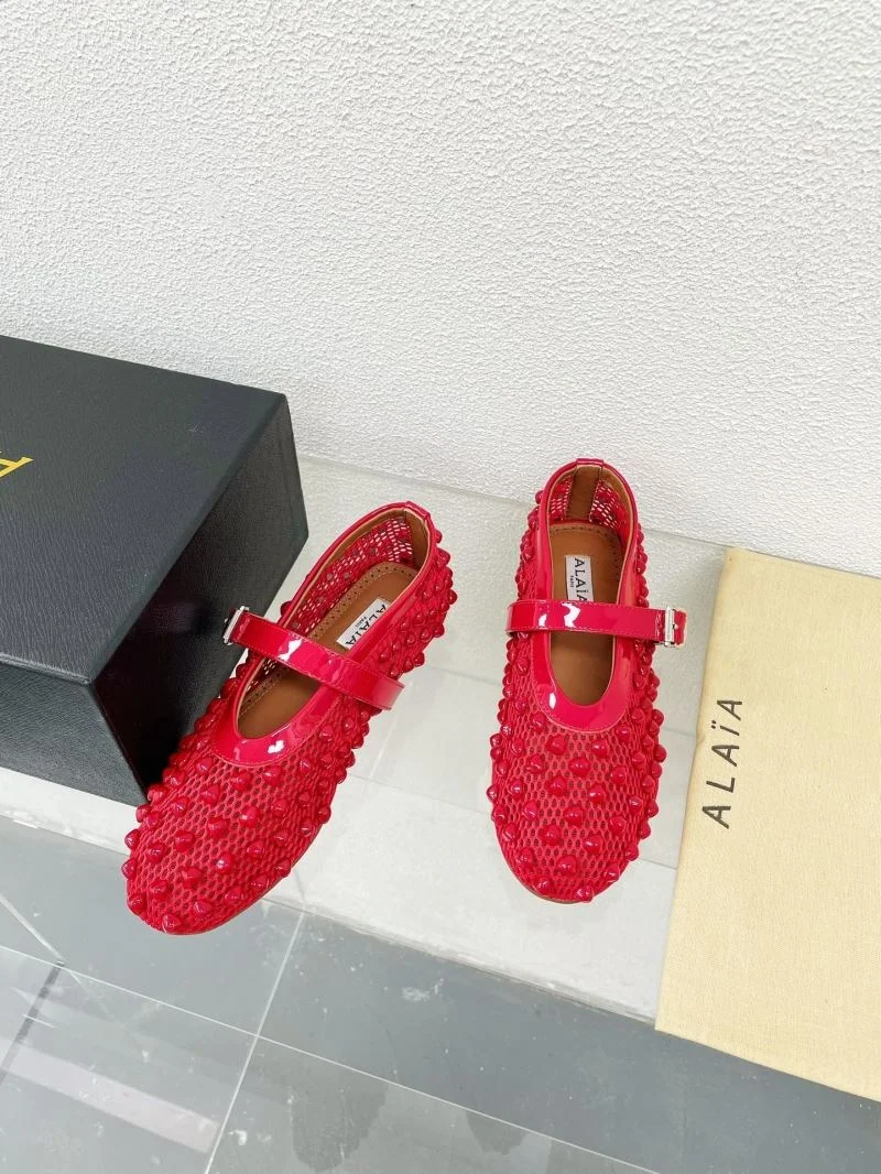 Alaia Sandals Breathable 15976