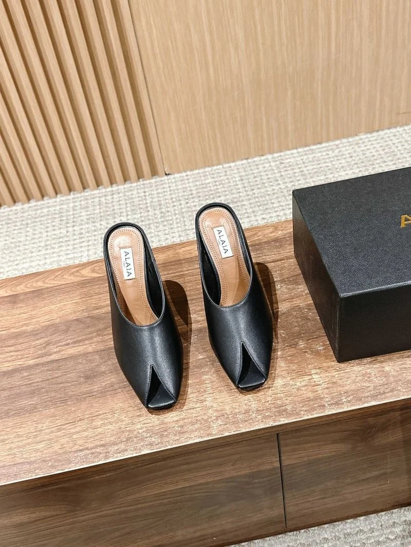 Alaia Sandals WellDesigned 6999