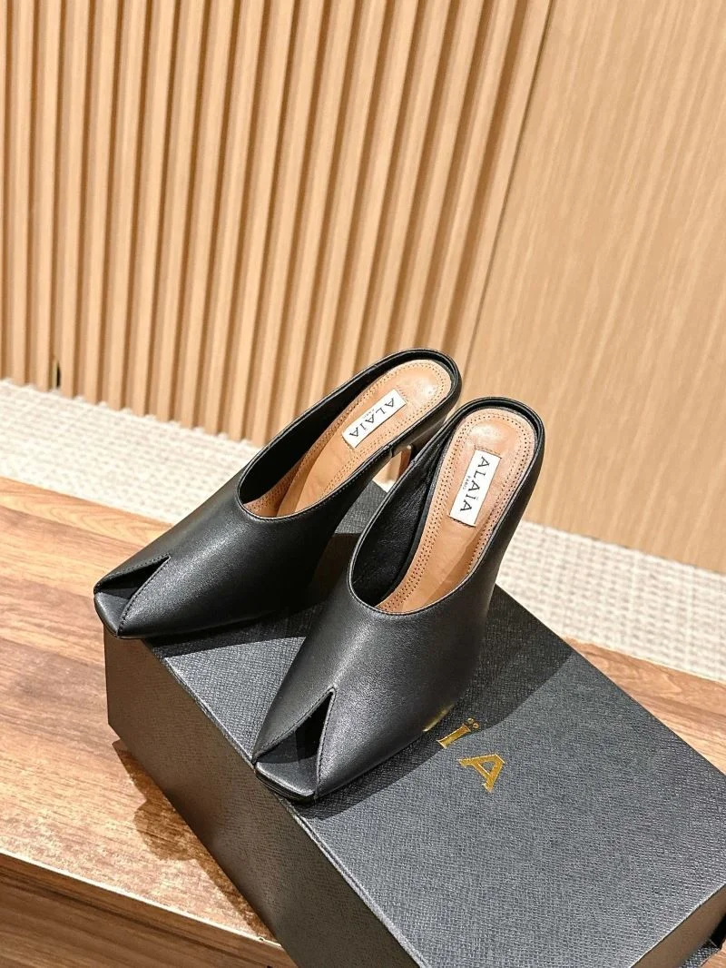Alaia Sandals WellDesigned 6999
