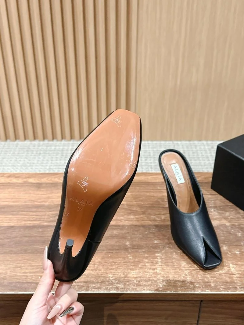 Alaia Sandals WellDesigned 6999
