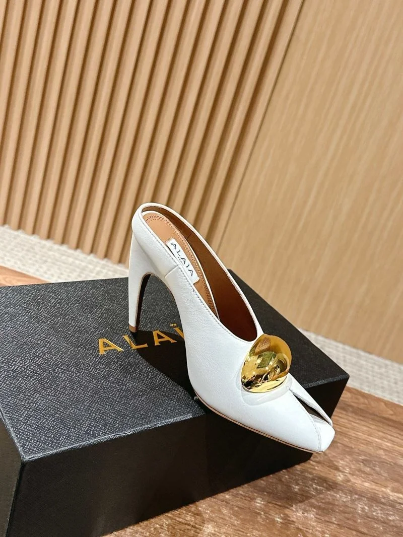 RelaxedFit Alaia Sandals 7051