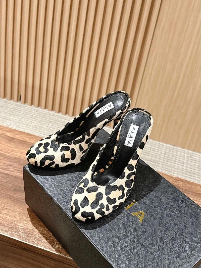 Affordable Alaia Sandals 7013