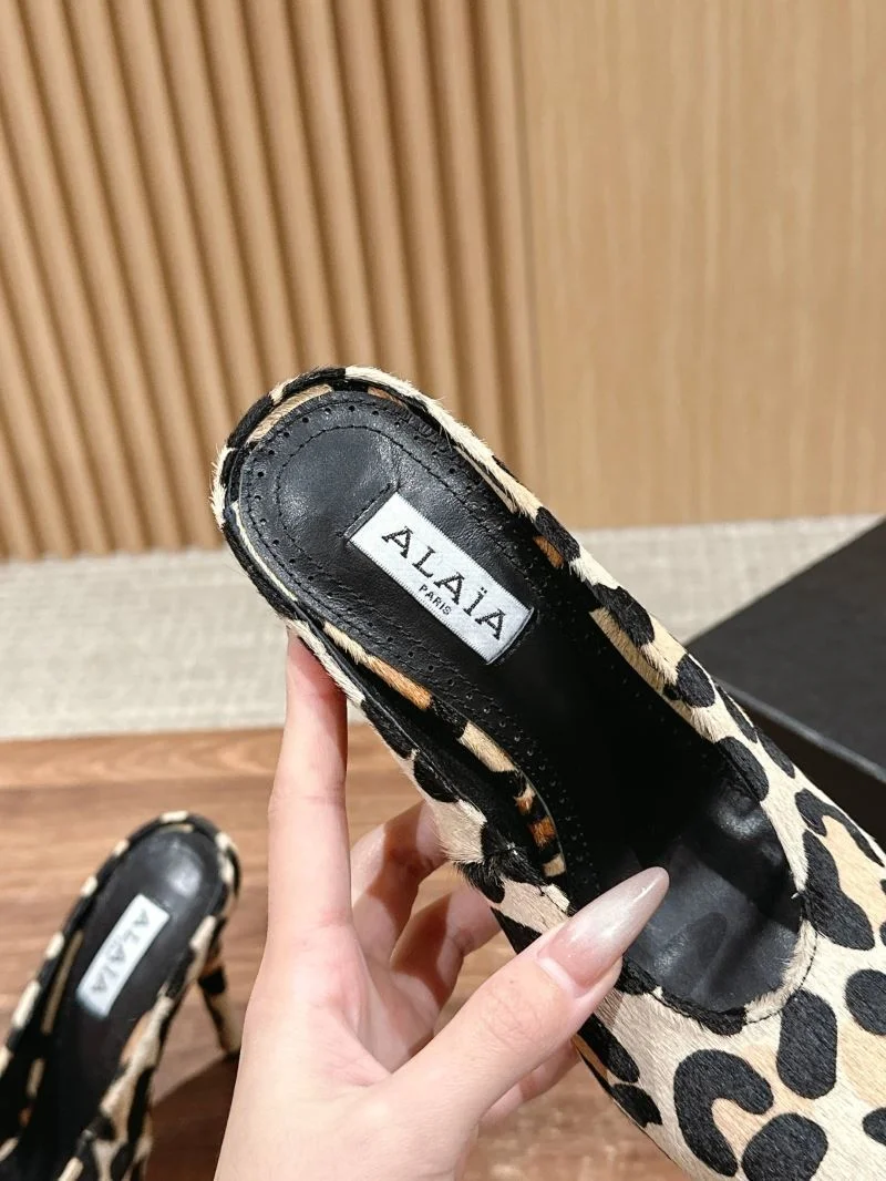 Affordable Alaia Sandals 7013