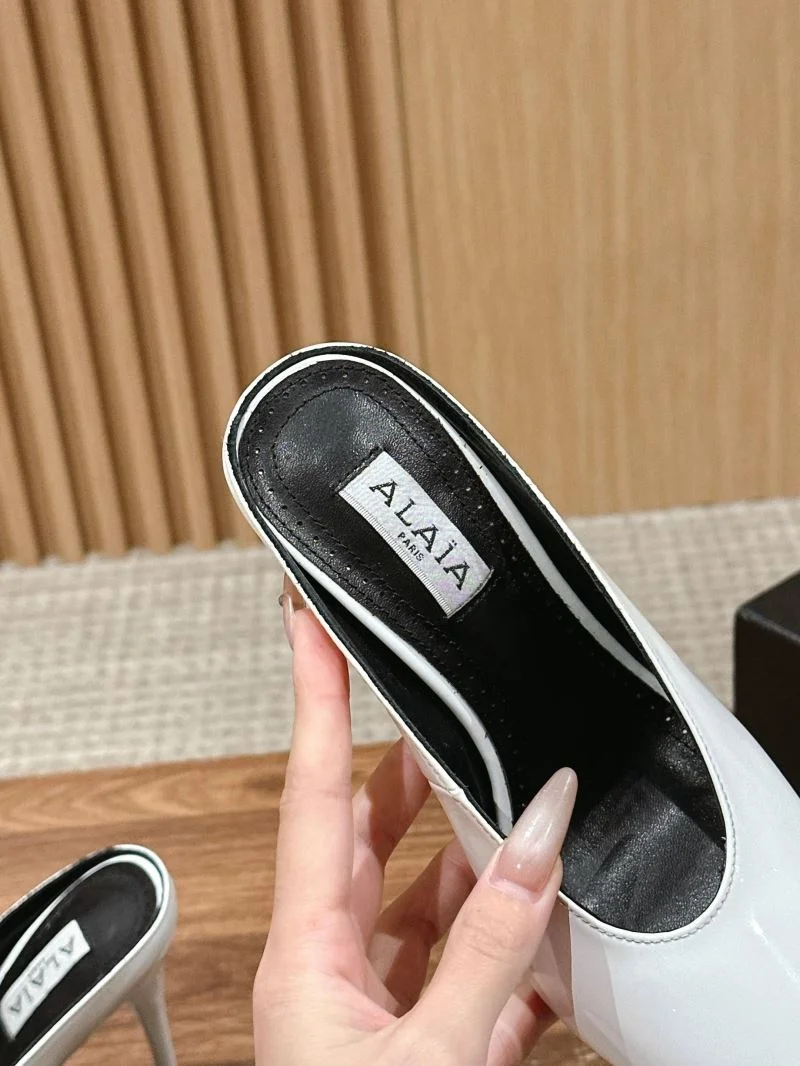 Resilient Alaia Sandals 7004