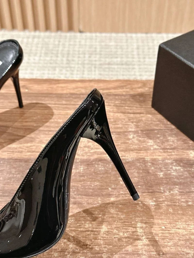 Alaia Sandals Sustainable 7015