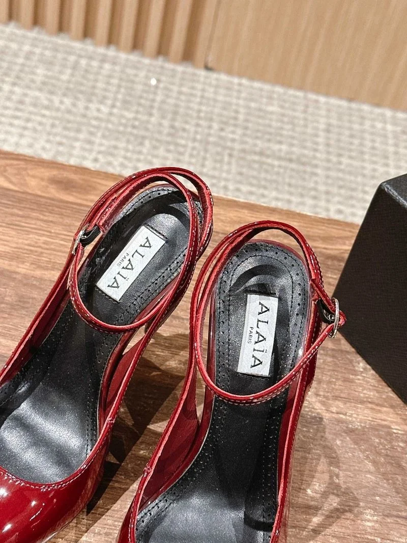 FashionForward Alaia Sandals 6986
