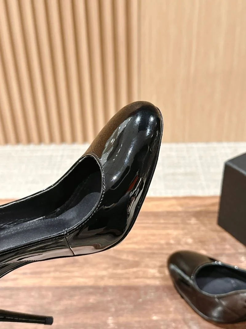 Alaia Sandals Premium 6984