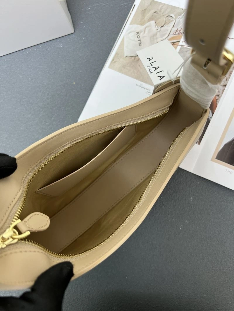 Alaia Satchel Bags WrinkleFree 84898