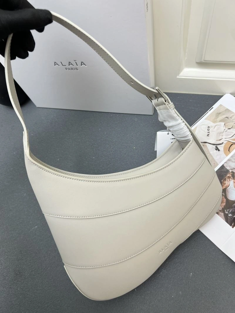 Alaia Satchel Bags Bold 84897