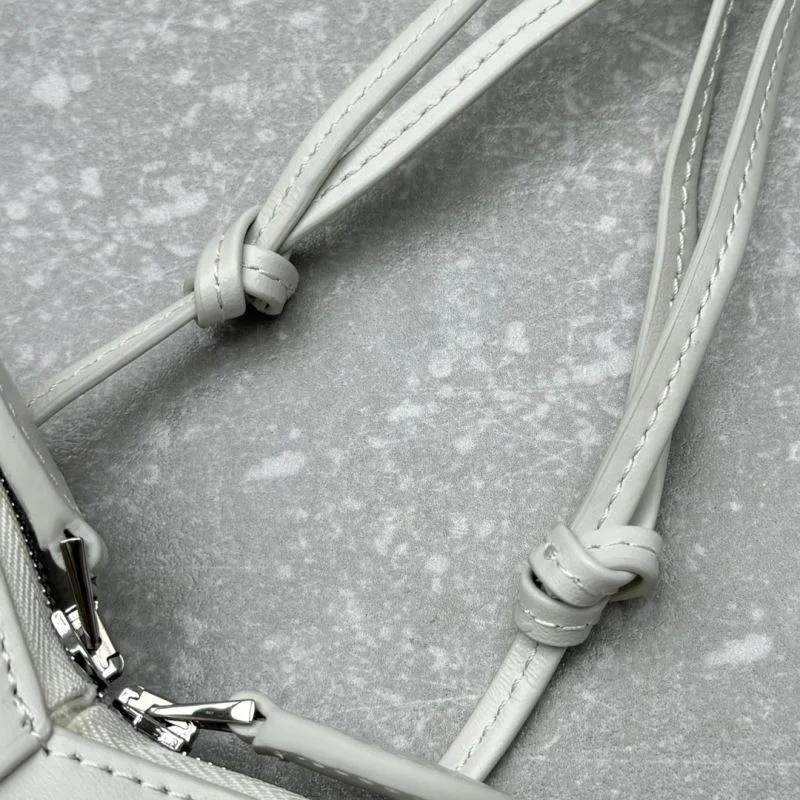 Versatile Alaia Satchel Bags 55828