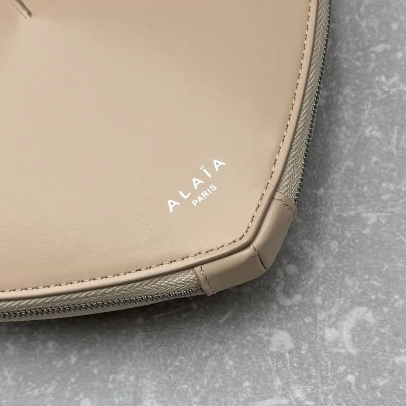 Alaia Satchel Bags SmoothTexture 55842