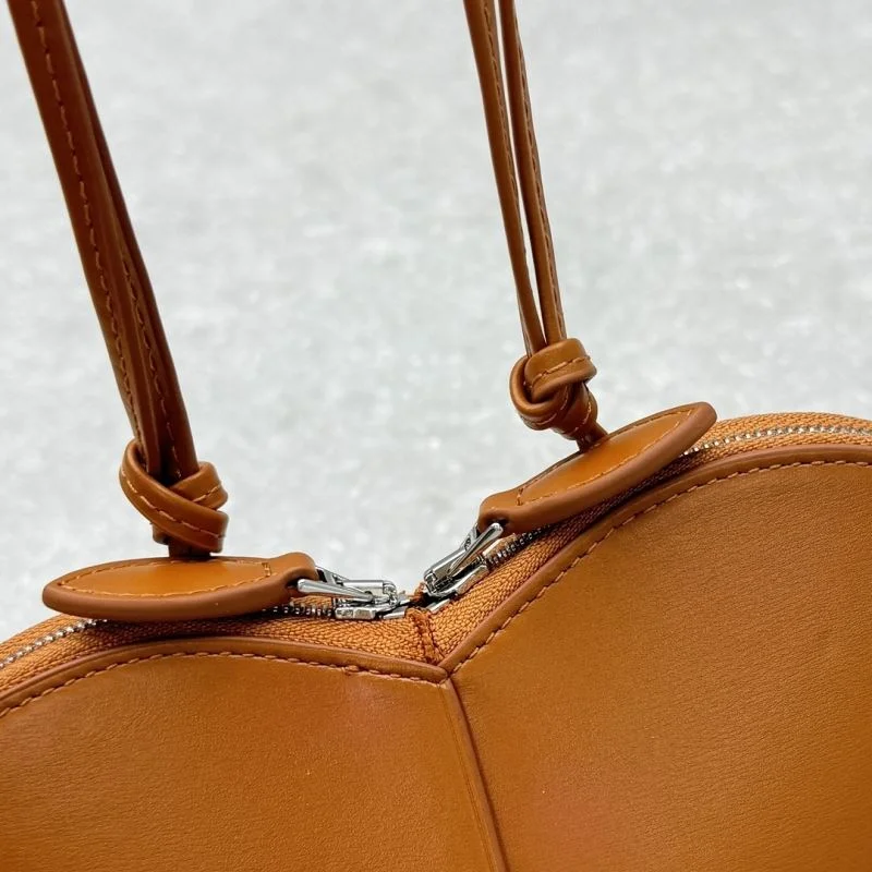 Alaia Satchel Bags Unique 55817