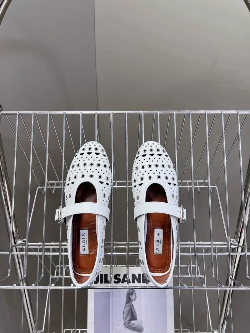 Alaia Shoes GoAnywhere 8537