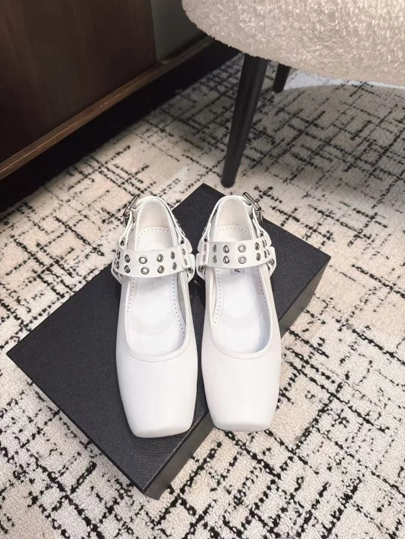 FreshLook Alaia Shoes 8535