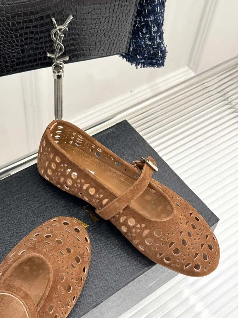 Trendy Alaia Shoes 8609