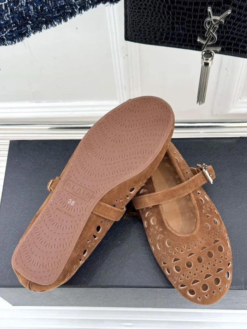 Trendy Alaia Shoes 8609