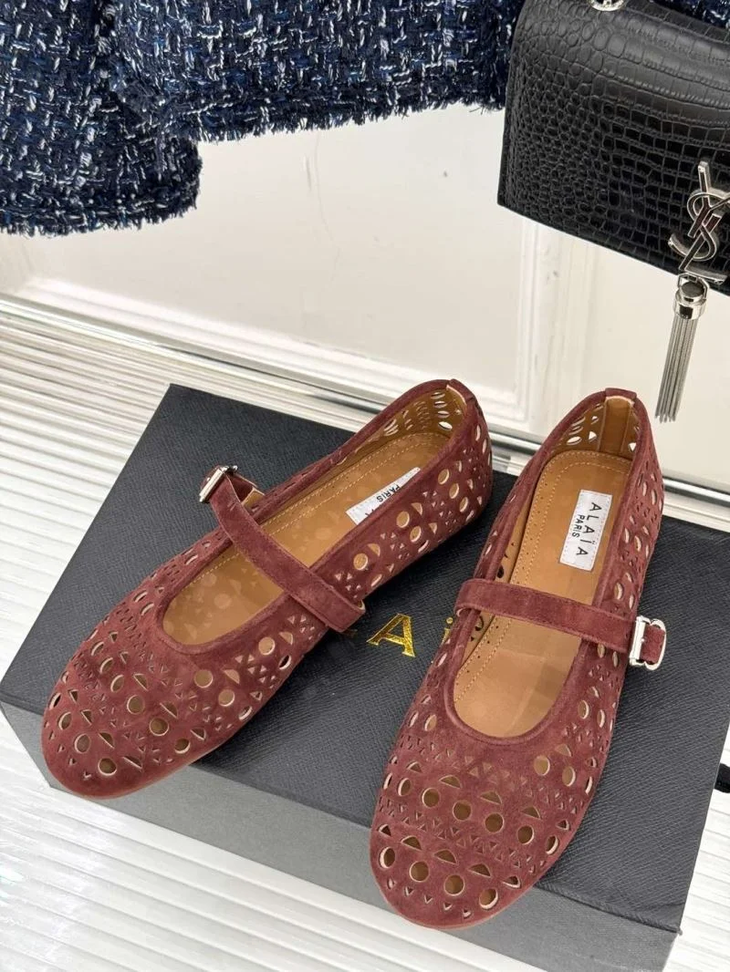 Alaia Shoes Lightweight 8534