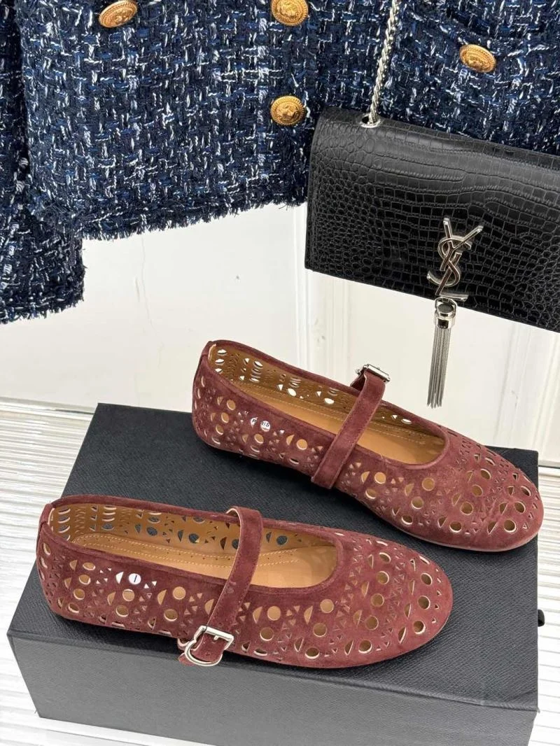 Alaia Shoes Lightweight 8534