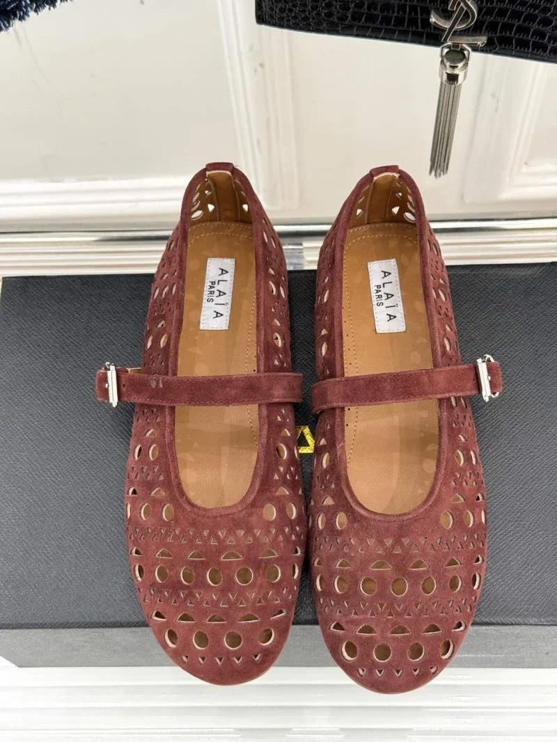 Alaia Shoes Lightweight 8534