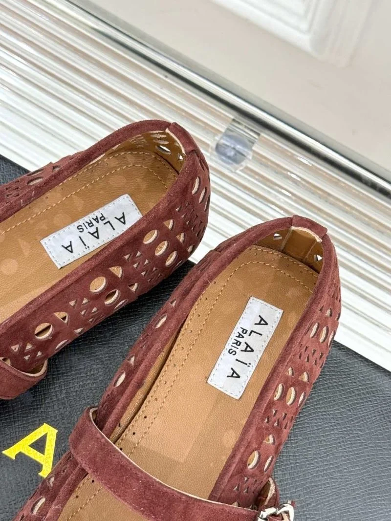 Alaia Shoes Lightweight 8534