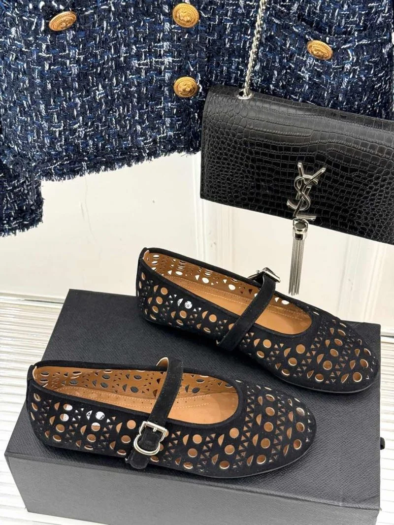 Trendsetting Alaia Shoes 8539