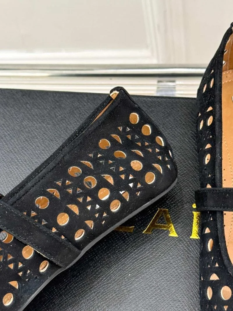 Trendsetting Alaia Shoes 8539