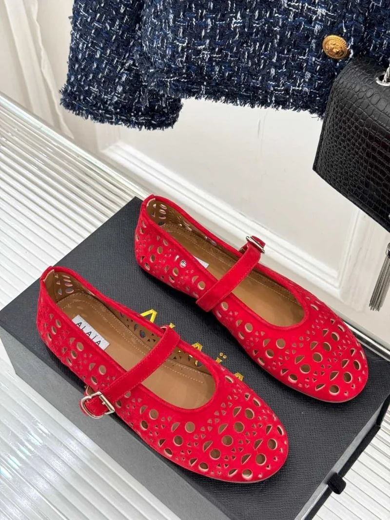 Soft Alaia Shoes 8520
