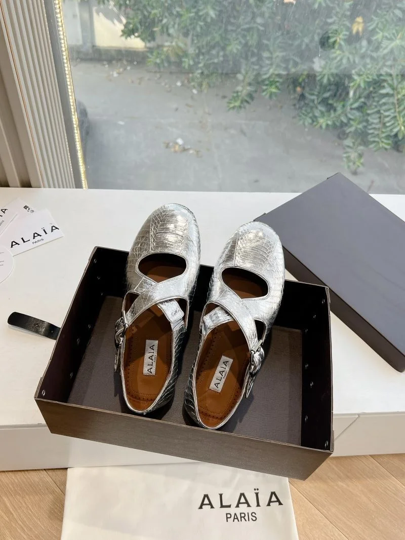 Alaia Shoes Compact 8549