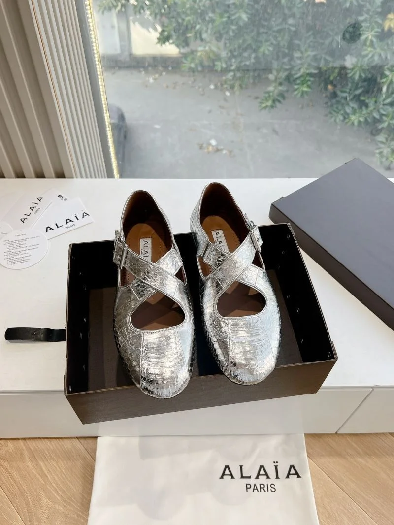 Alaia Shoes Compact 8549