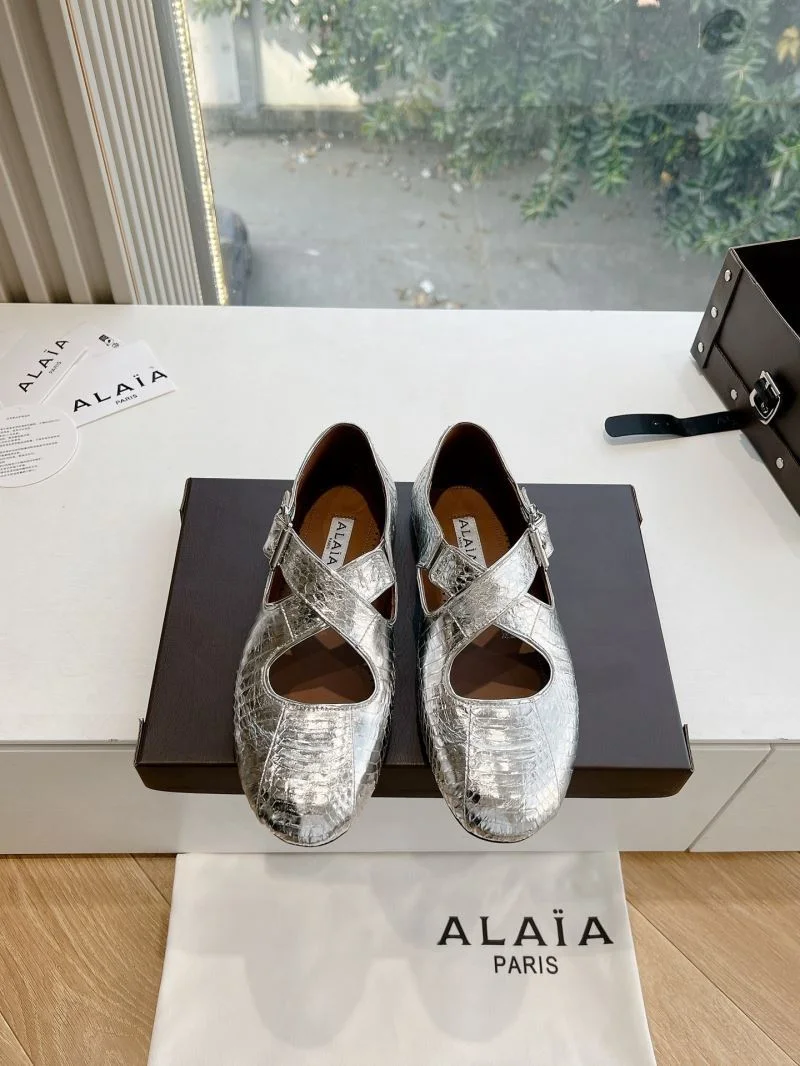 Alaia Shoes Compact 8549