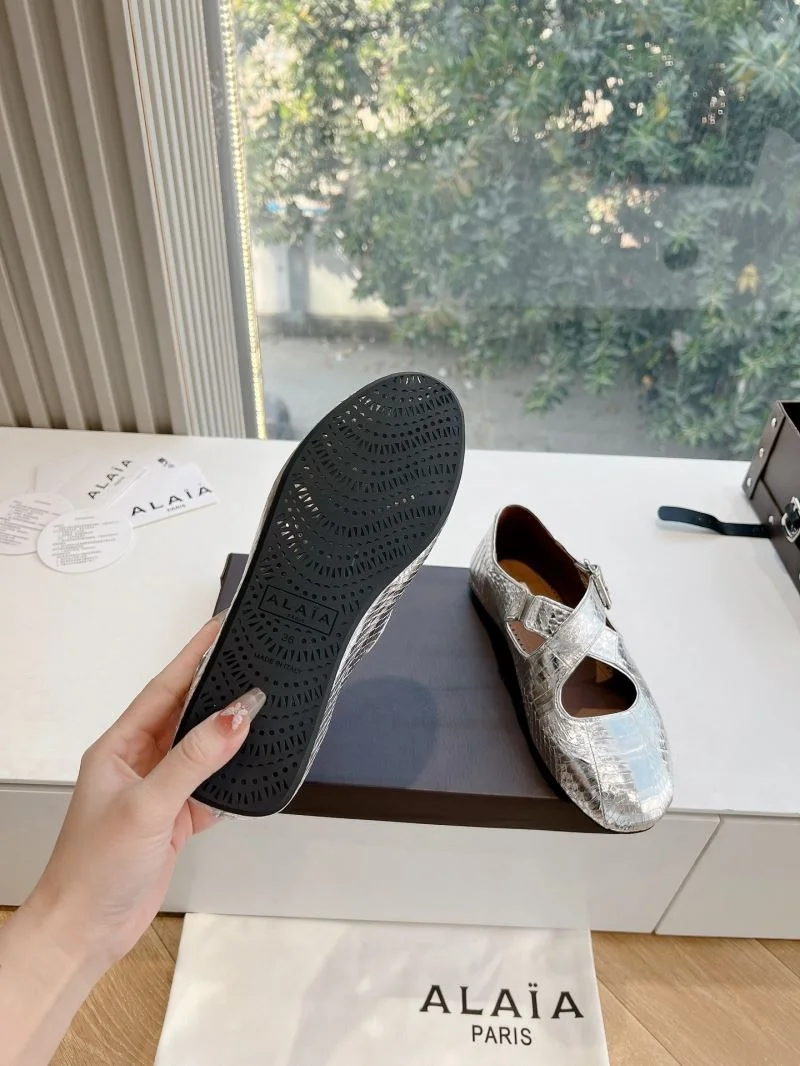 Alaia Shoes Compact 8549