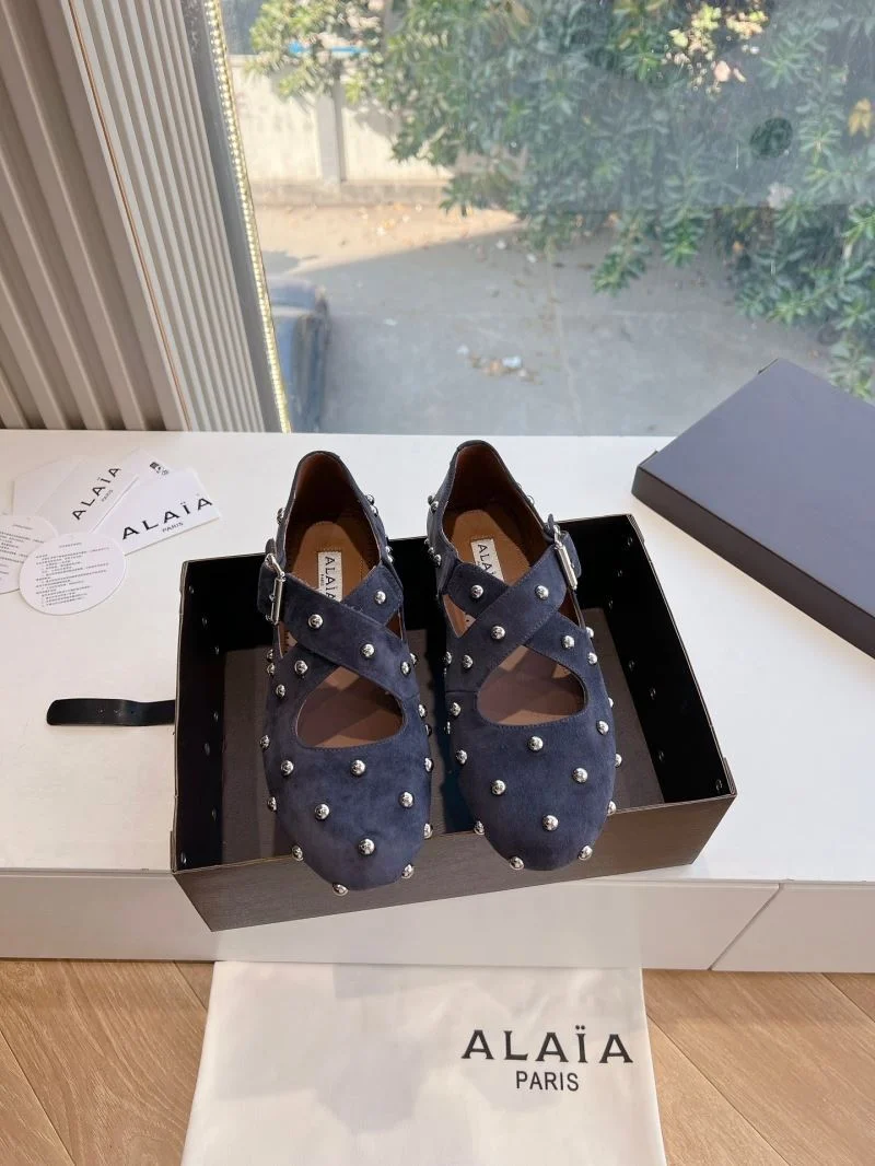 Alaia Shoes Cozy 8583