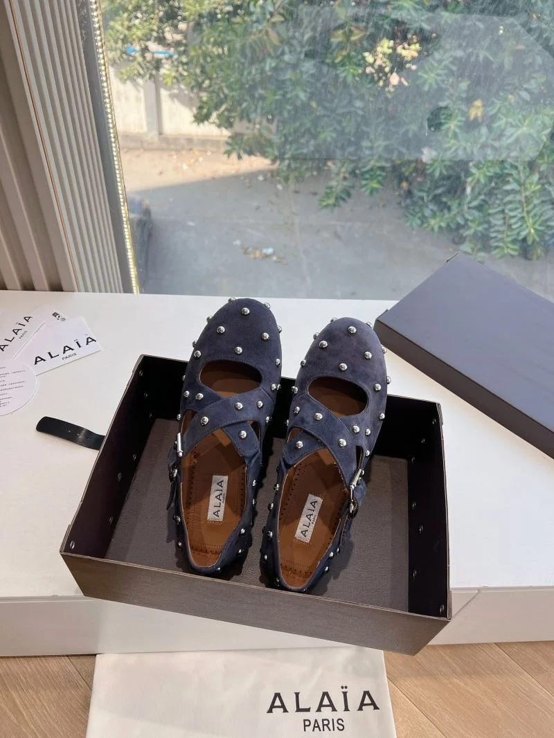 Alaia Shoes Cozy 8583