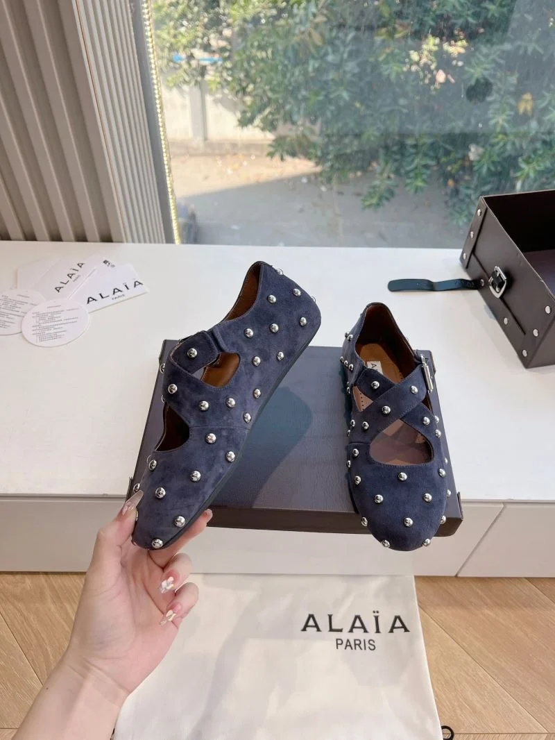 Alaia Shoes Cozy 8583