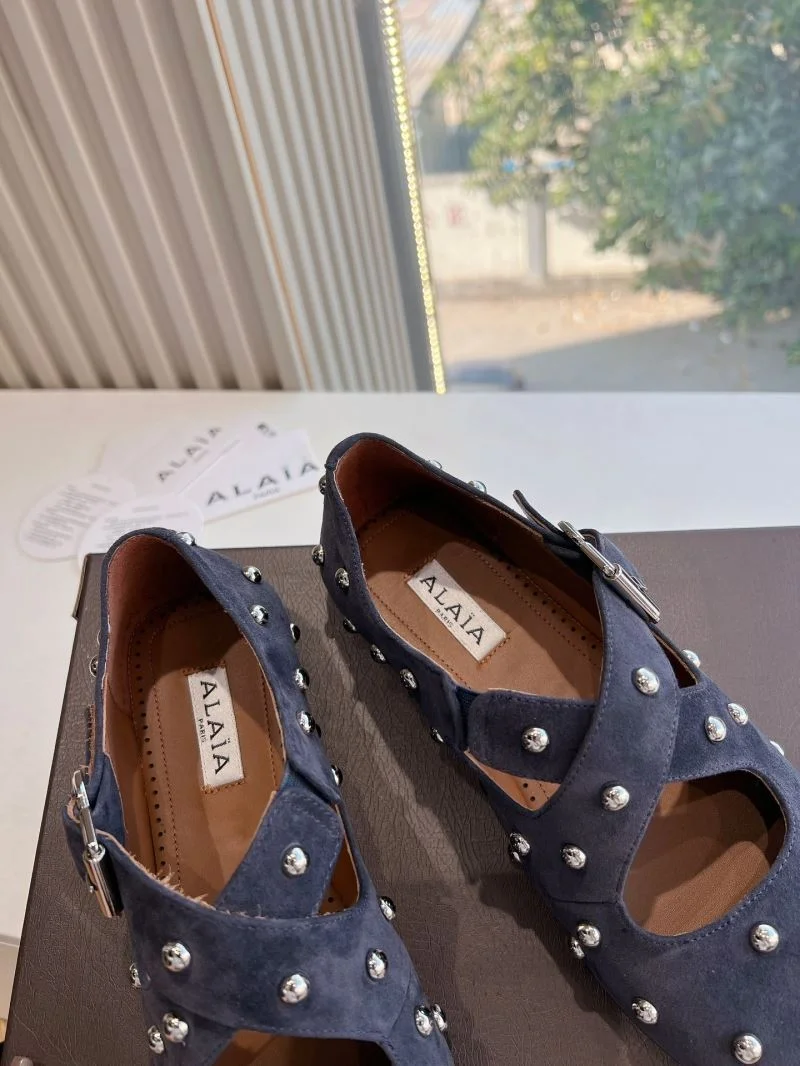 Alaia Shoes Cozy 8583