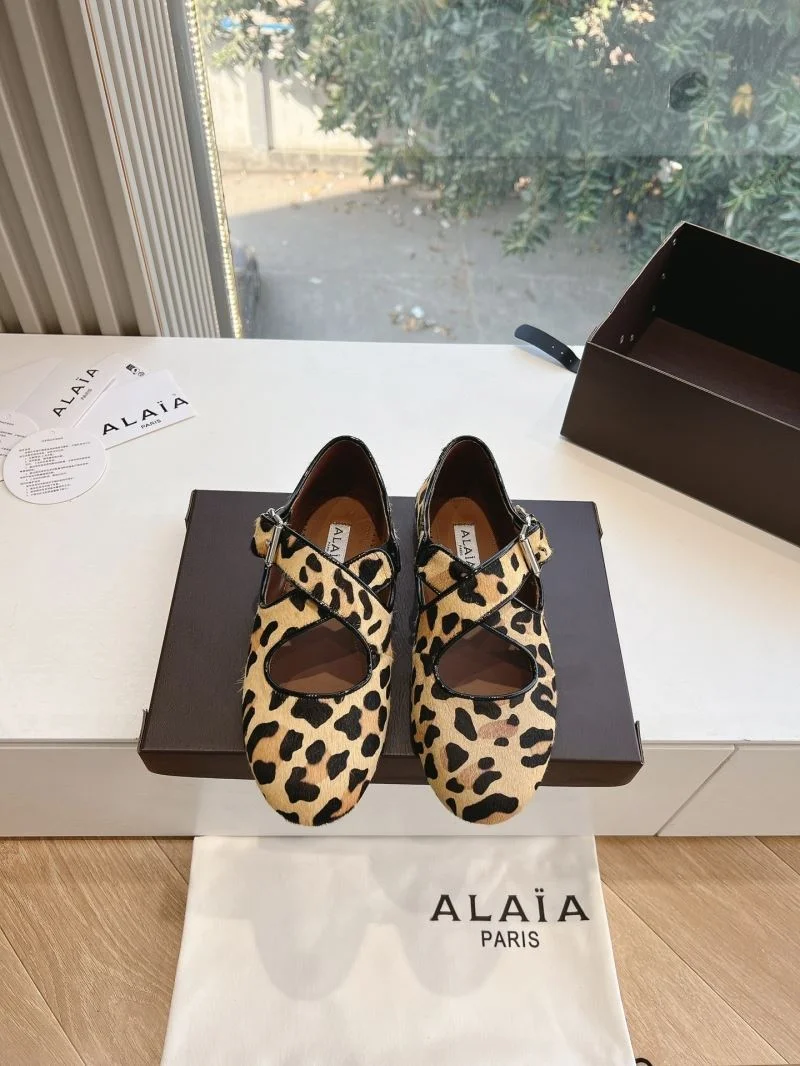 Sleek Alaia Shoes 8570
