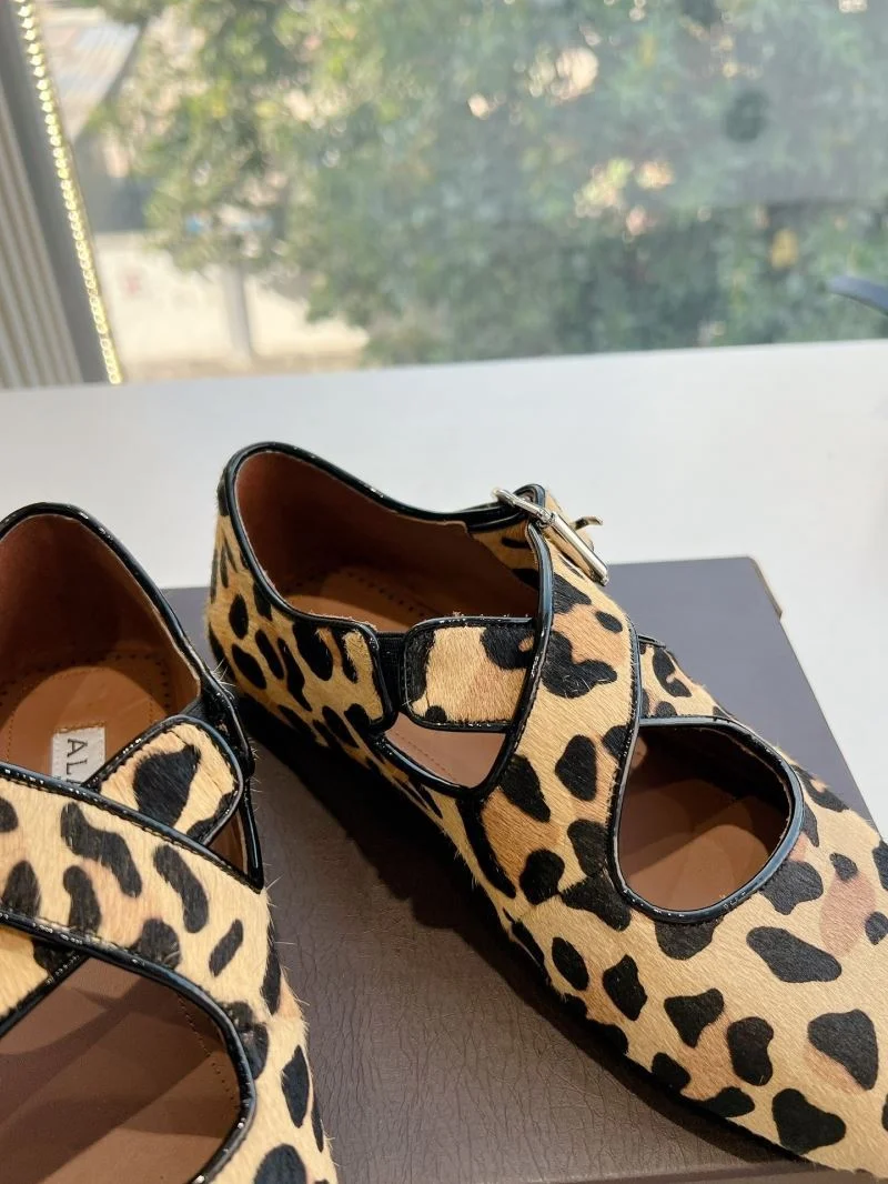 Sleek Alaia Shoes 8570